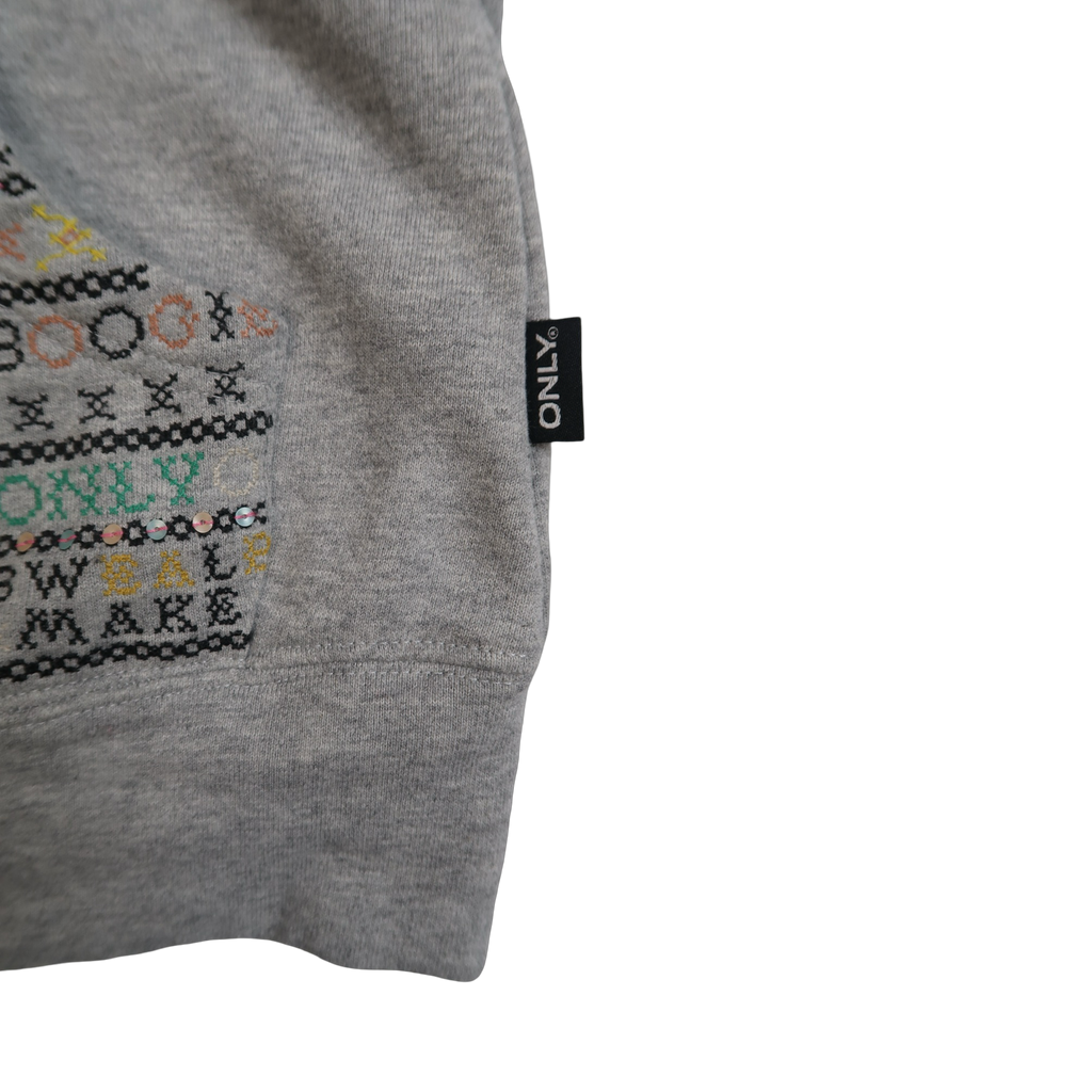 ONLY GREY POM POM ZIP UP - M