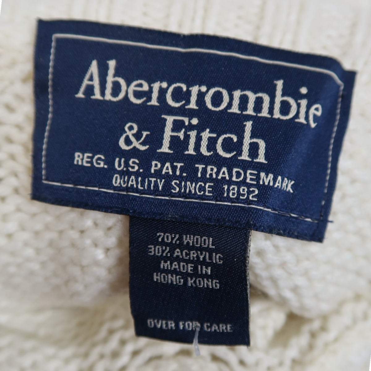 ABERCROMBIE & FITCH WHITE TURTLENECK - S